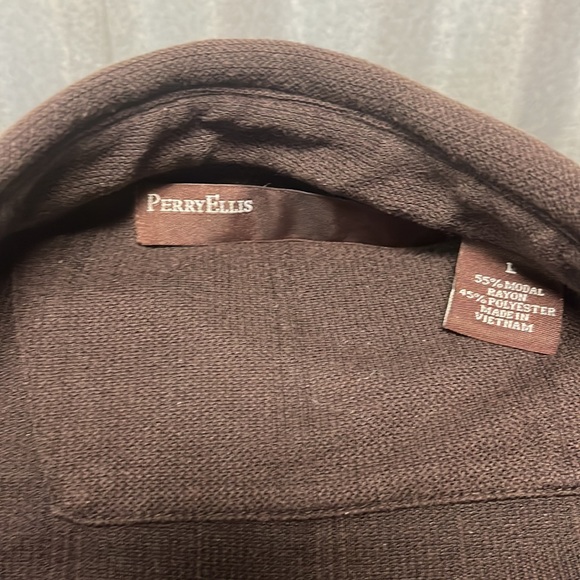 Perry Ellis size:L - Picture 2 of 3